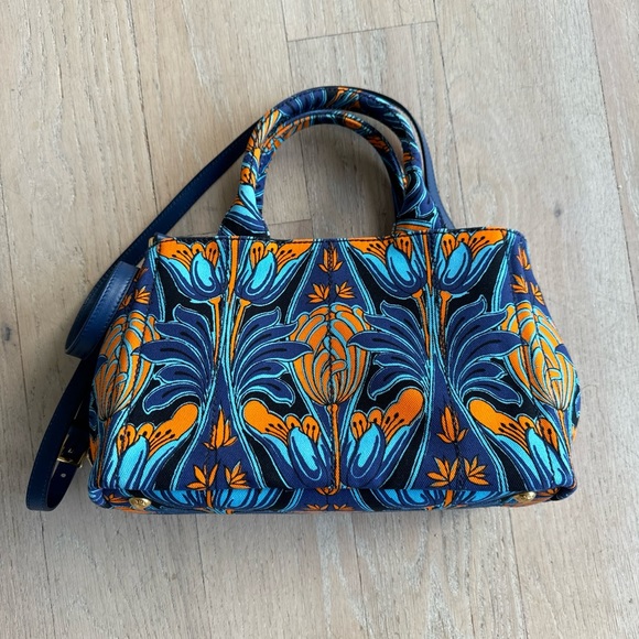Rare Prada canvas floral canapa bag~Beautiful structure/Excellent condition. - Picture 1 of 14